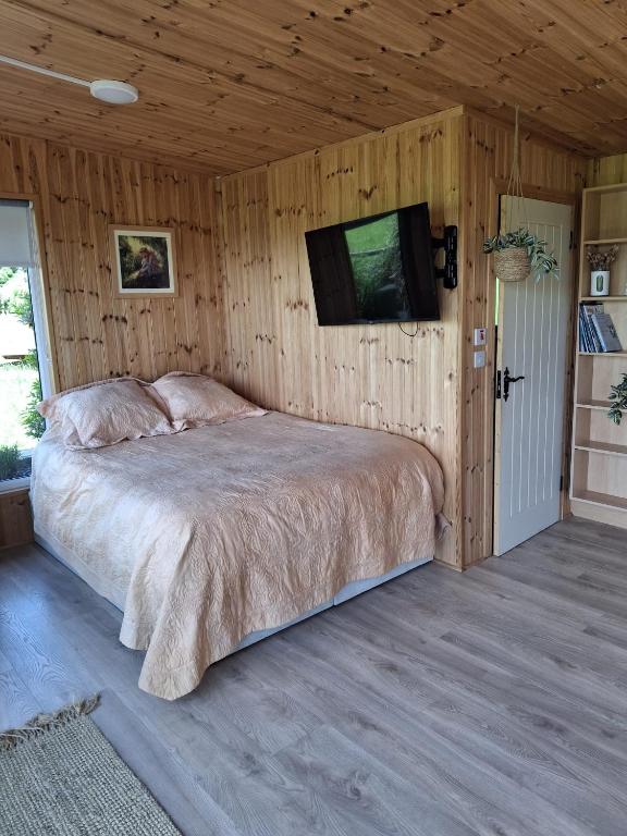 Postel nebo postele na pokoji v ubytování Deeside Manor
