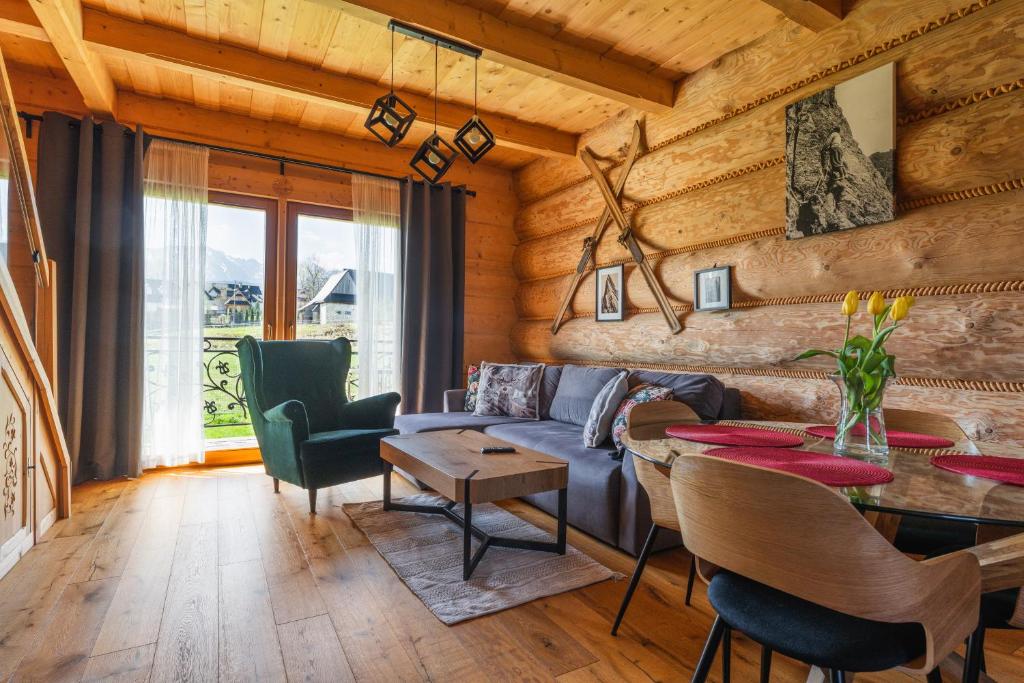 Posedenie v ubytovaní Apartament z widokiem w Murzasichlu