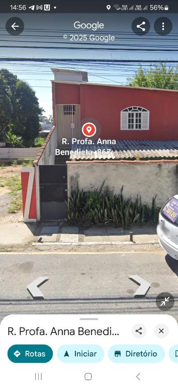 a picture of a building on the side of a street at Casa Glória macaé in Macaé