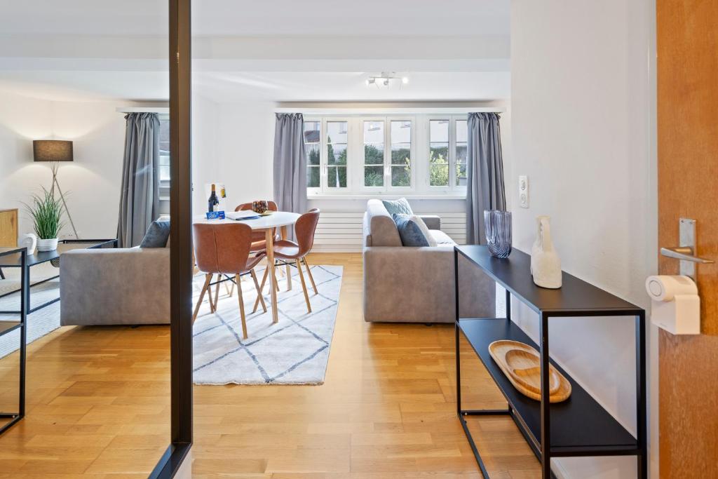 Posezení v ubytování ARISER - Zug Old Town Suites