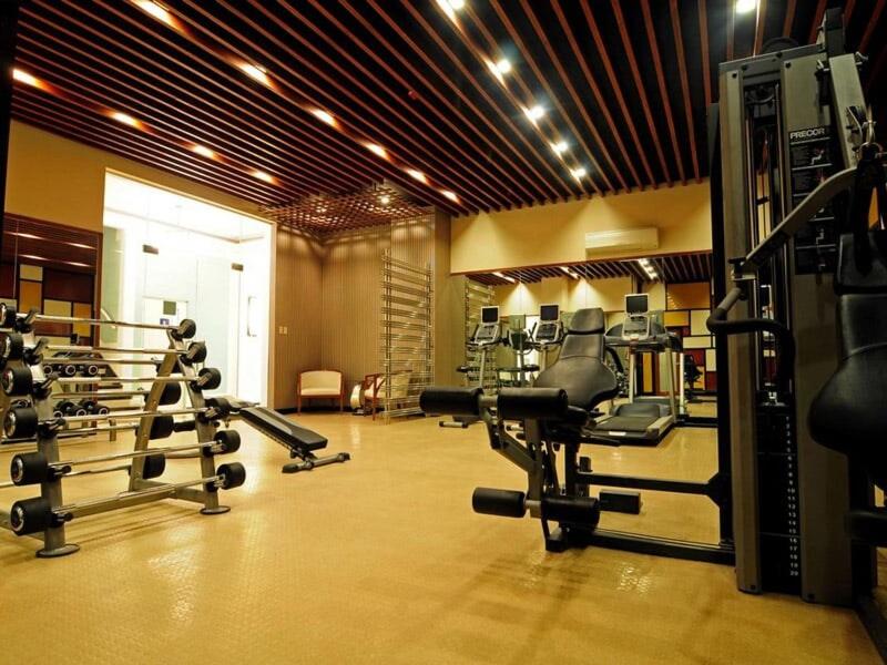 Das Fitnesscenter und/oder die Fitnesseinrichtungen in der Unterkunft Elevated Staycation BGC Venice Grand Canal