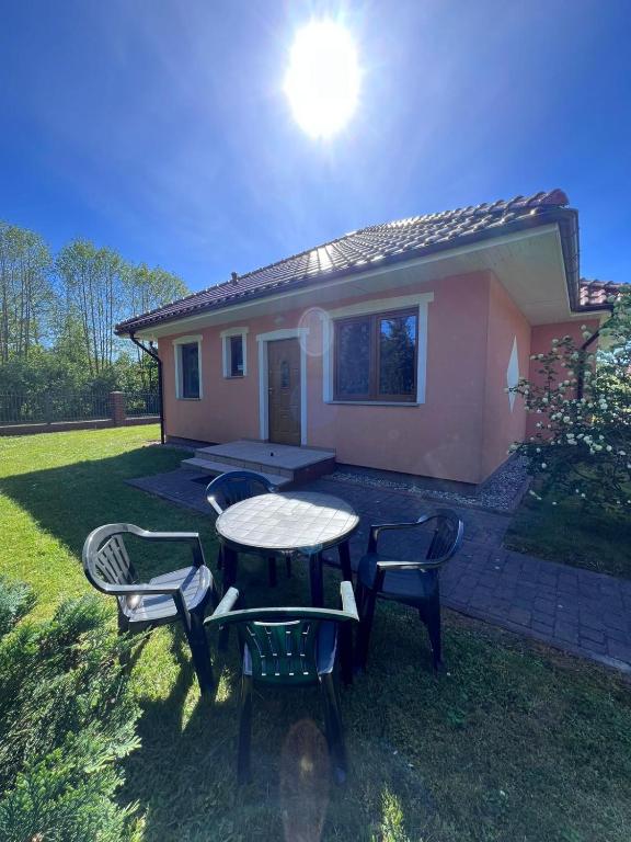 Vonkajšia záhrada v ubytovaní Apartamenty Amber Wyspa