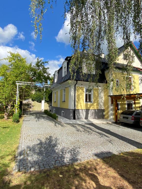 Budova, kde se apartmán nachází