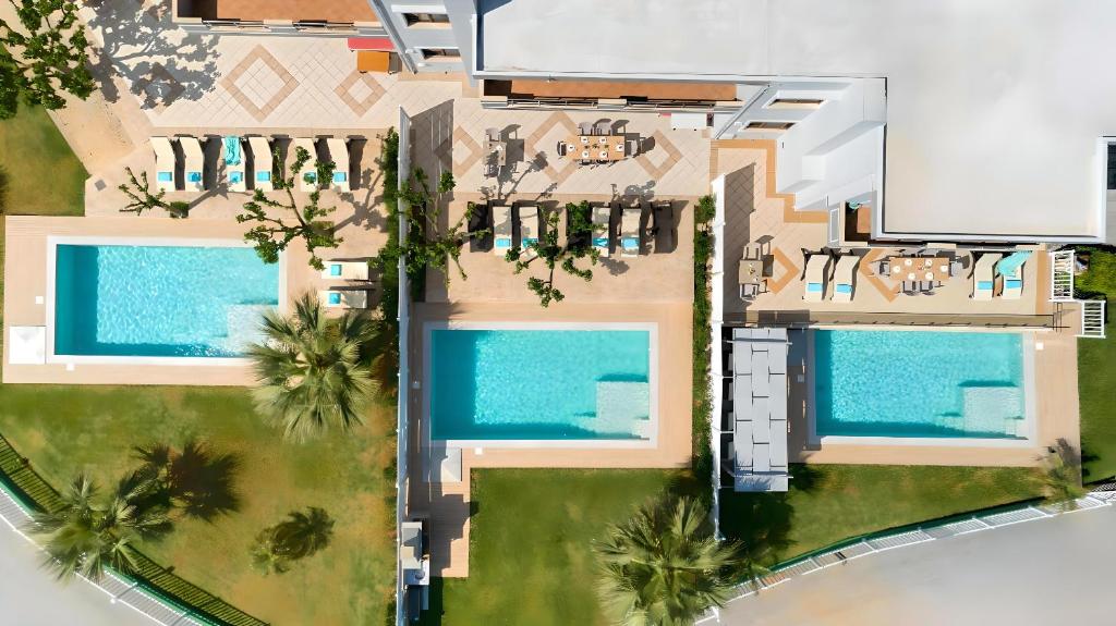Bazén v ubytování Sunlight Villas Heated Pool nebo v jeho okolí