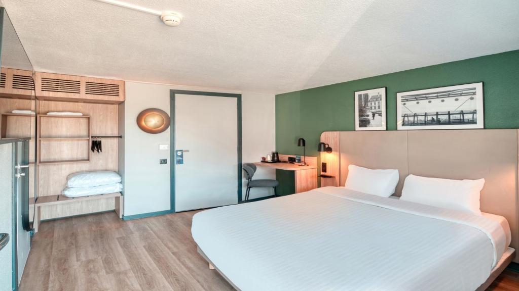 Campanile NATURE - Dreux - Standard Room - 1 Queen Bed
