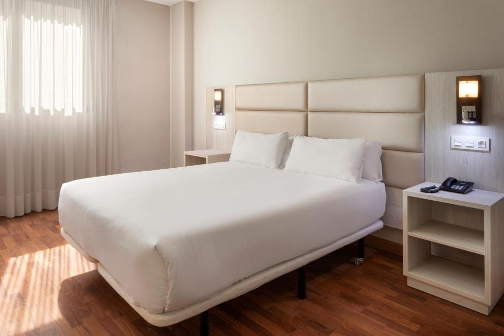 B&B HOTEL Zaragoza Royal - Resim 26
