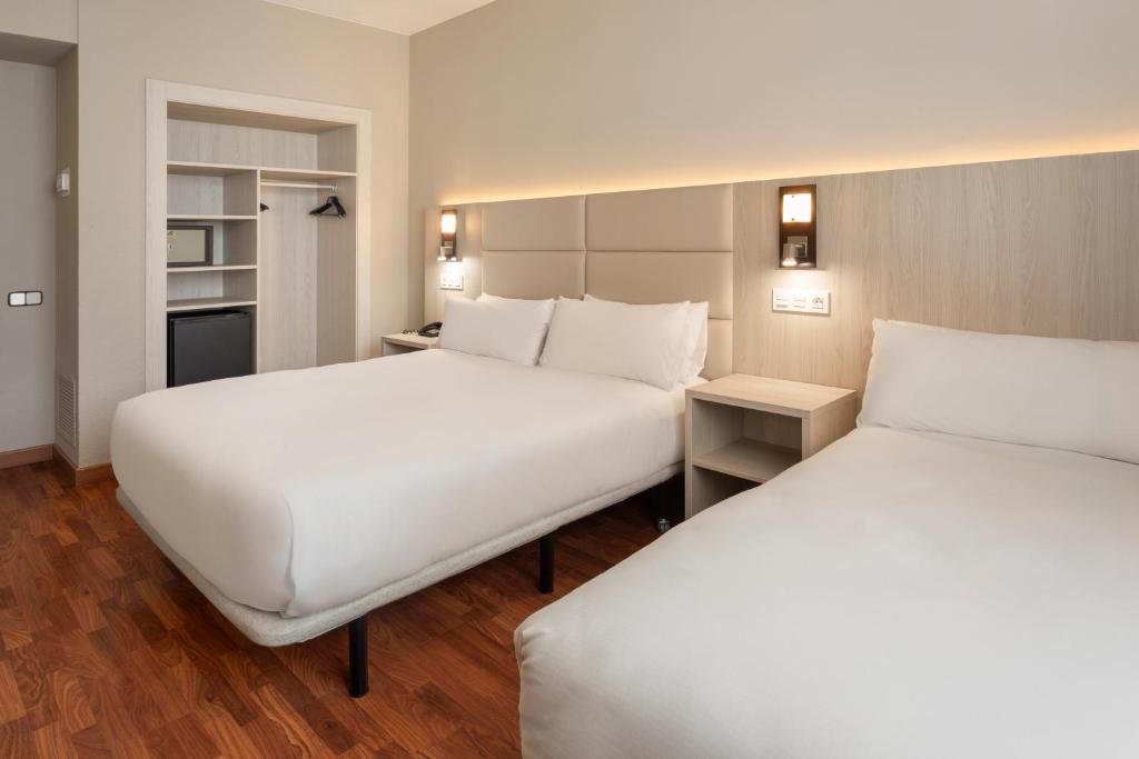 B&B HOTEL Zaragoza Royal - Resim 24