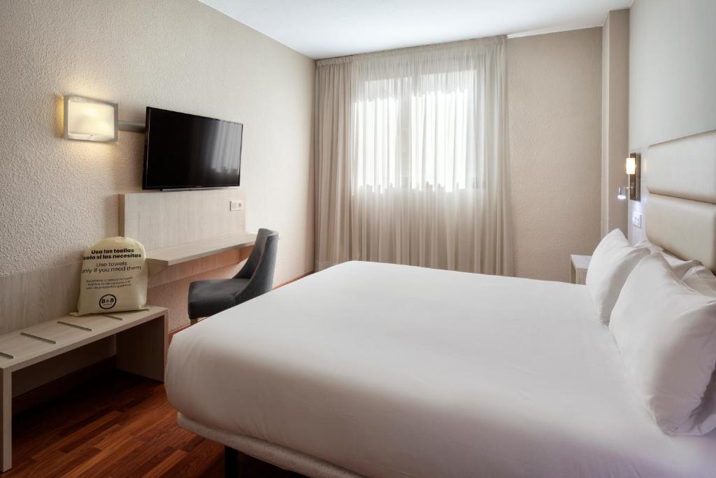 B&B HOTEL Zaragoza Royal - Resim 20
