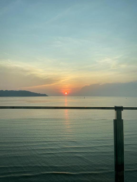 Kuantan Waterfront Seaview With Balcony - 