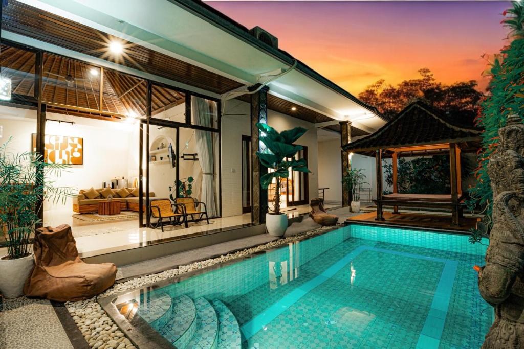 Luxury 3 Bedroom Villa with Pool - 200m to Canggu Beach, Canggu ...