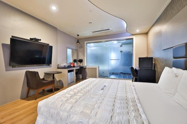 Gallery image of Changwon Bonggok-dong Hotel Daon in Changwon