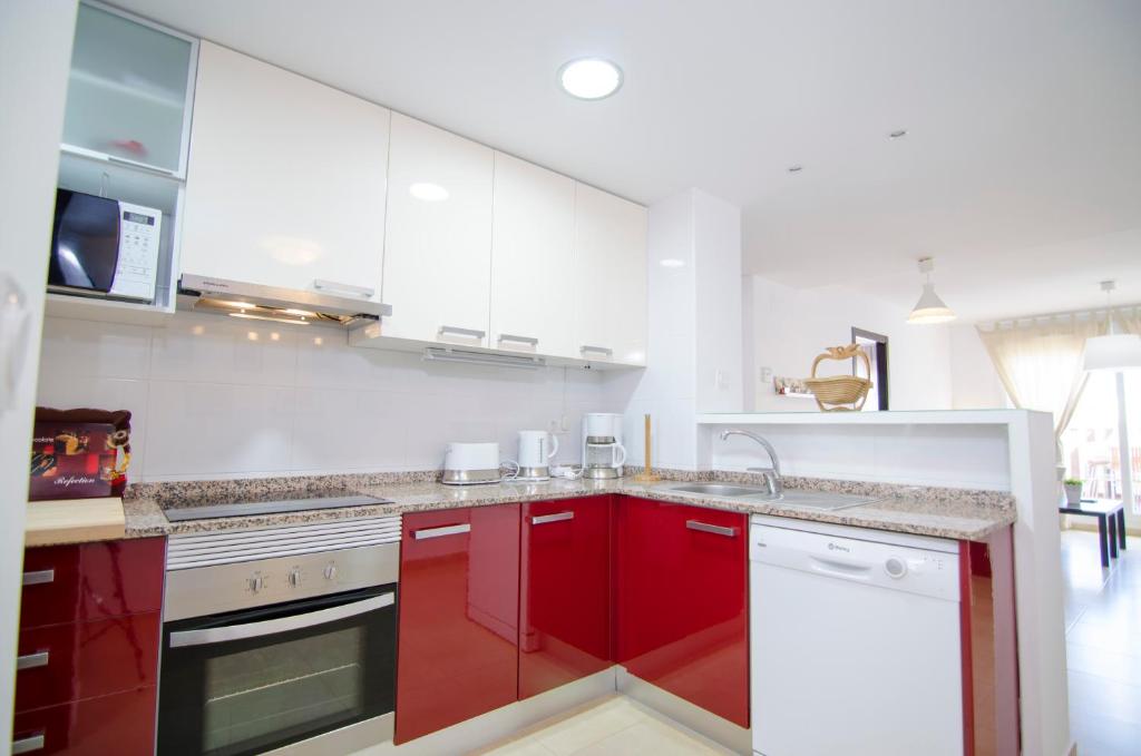 Residencial Linnea Sol by Mar Holidays - Two-Bedroom Apartment