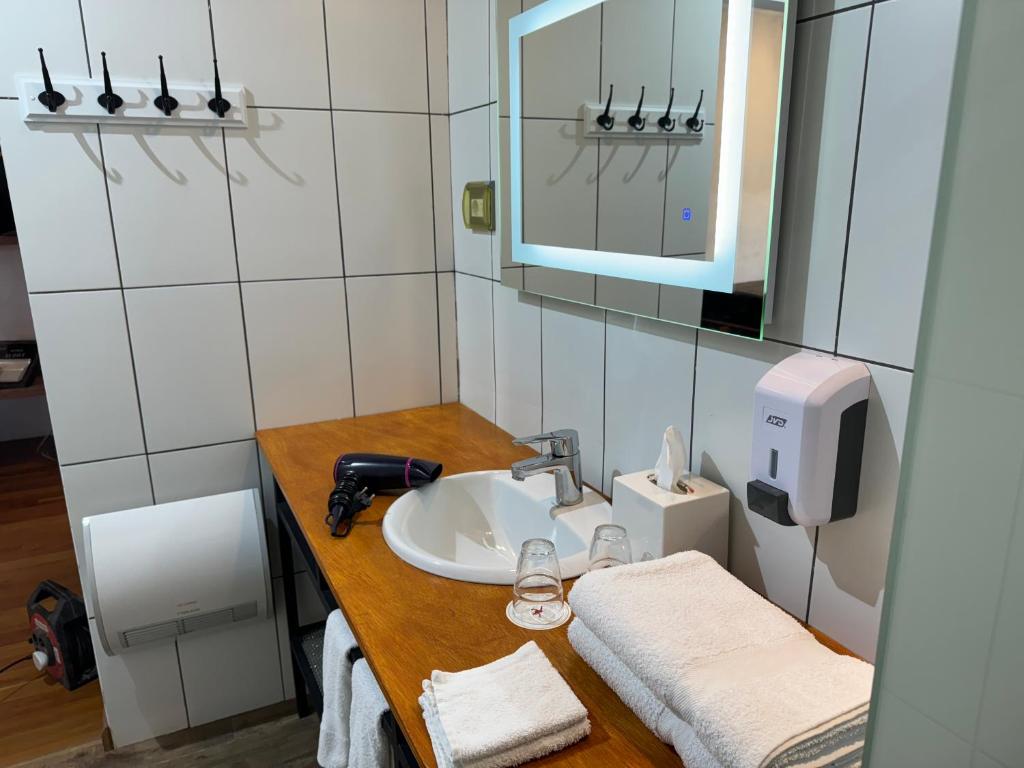 Příslušenství pro přípravu čaje a kávy v ubytování ARQUEOLOGO Exclusive Boutique Hotel Cusco - Centro Histórico