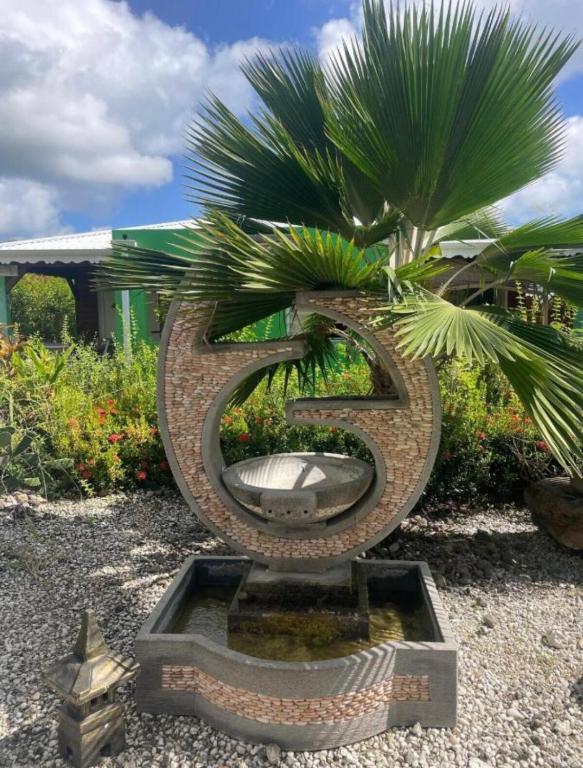 Zahrada ubytování Gîte Orchidée piscine commune