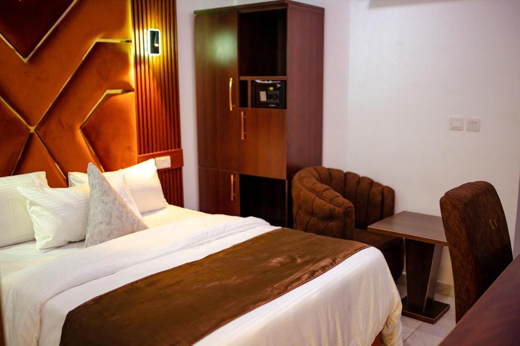 Postel nebo postele na pokoji v ubytování Hilton Euphoria Hotel