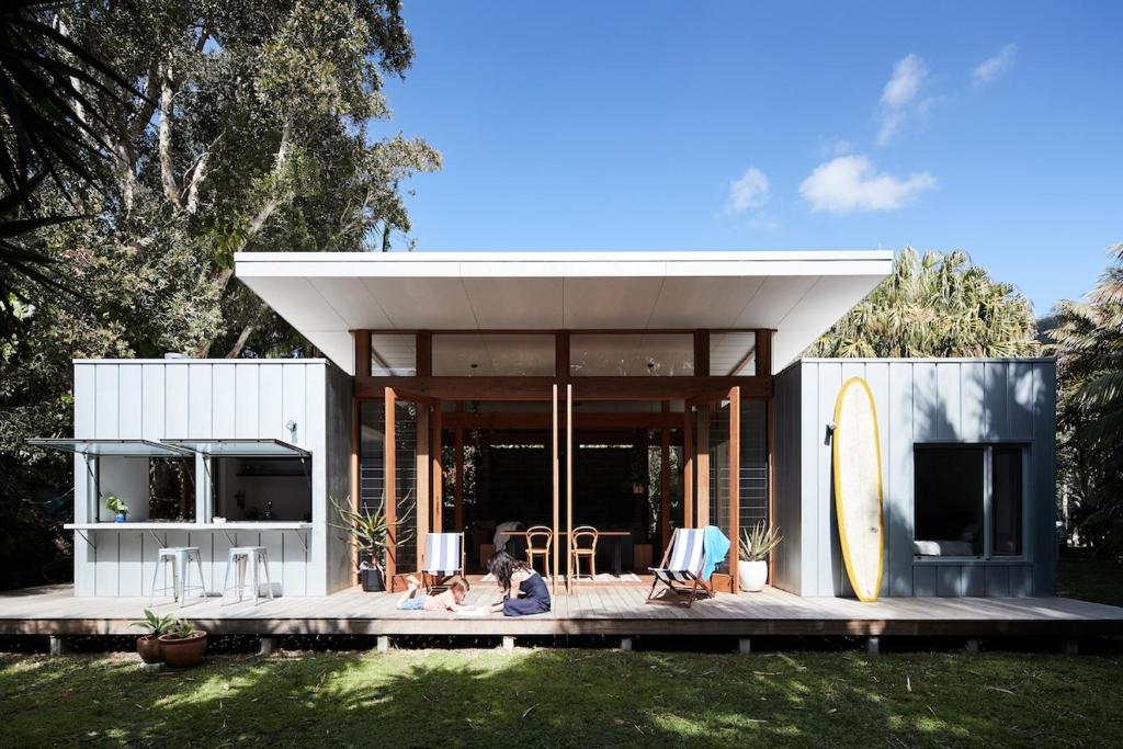 Taman di luar Blueys Shack