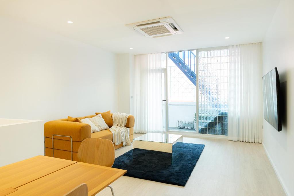 Curated visual reference: Visual Reference: Stylish 3Br Penthouse In The Heart Of Nimman 305Sqm Chiang