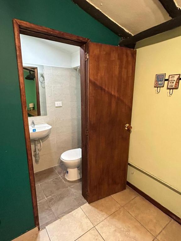 Koupelna v ubytování Hostal Casa Astromelia