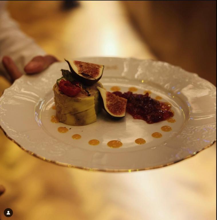 NF Palace Old City Bucharest - Resim 11