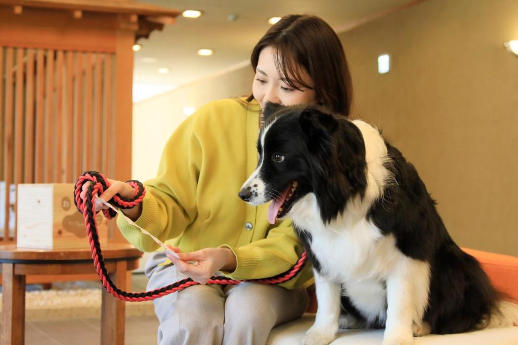 Domácí mazlíčci ubytovaní s hosty v ubytování ゆるり奥日光withDOGS