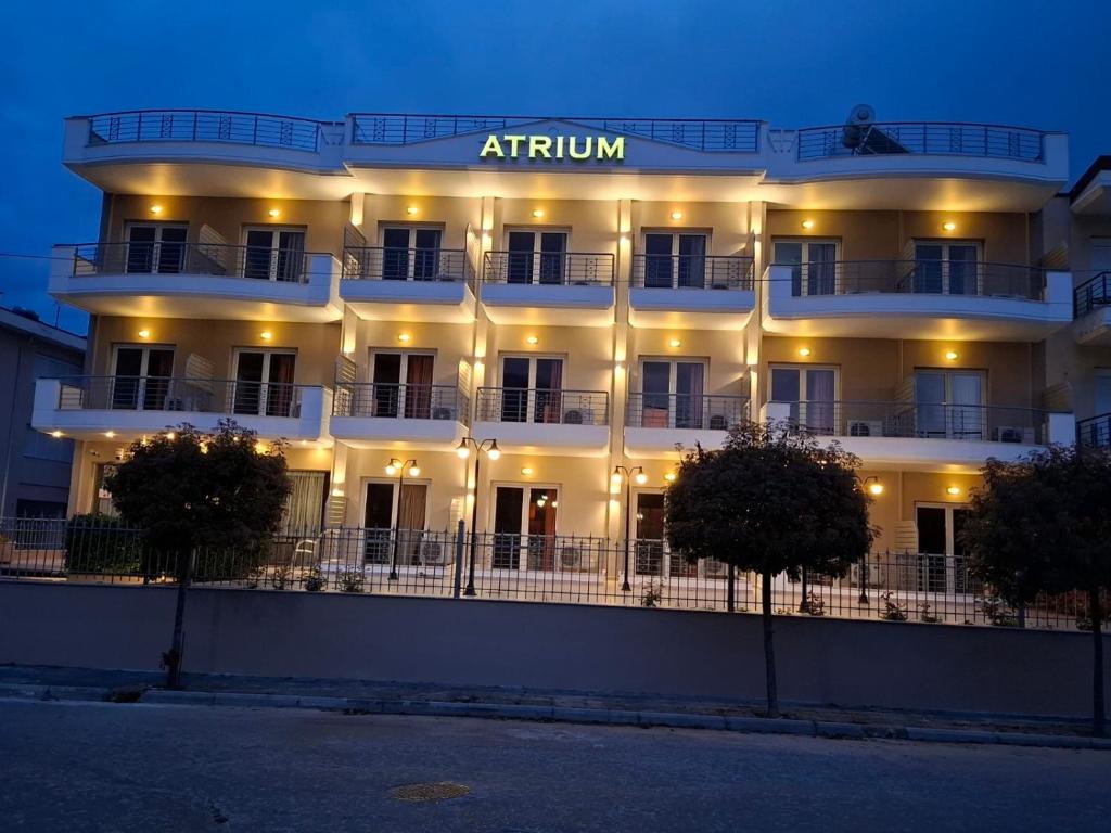 Budova, kde se aparthotel nachází