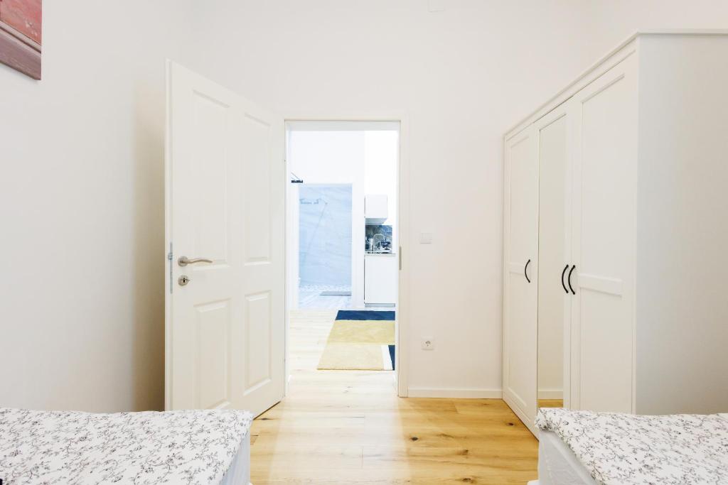 Top Apart close to city center - 12