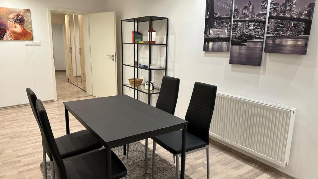 Φωτογραφία από το άλμπουμ του Geräumiges 2-Zimmer Apartment in Messenähe στο Ντούισμπουργκ