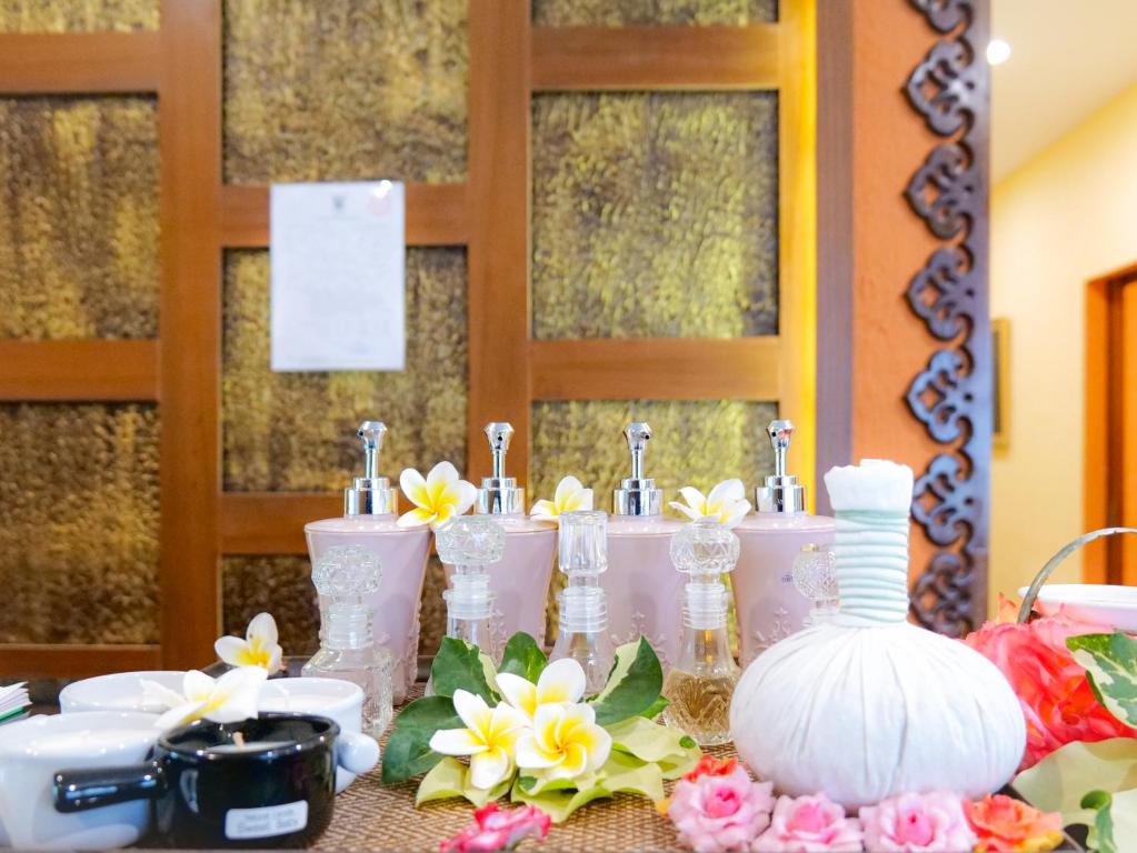 Quality Beach Resorts and Spa Patong - Resim 28