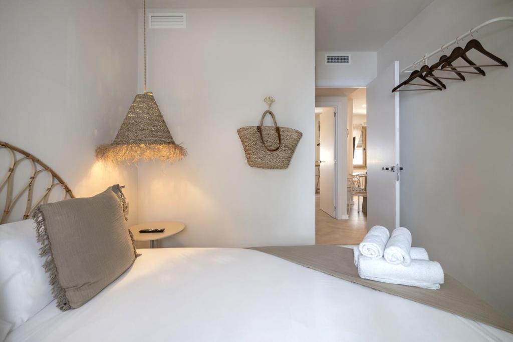 Postel nebo postele na pokoji v ubytování Montroig 5 hotel boutique