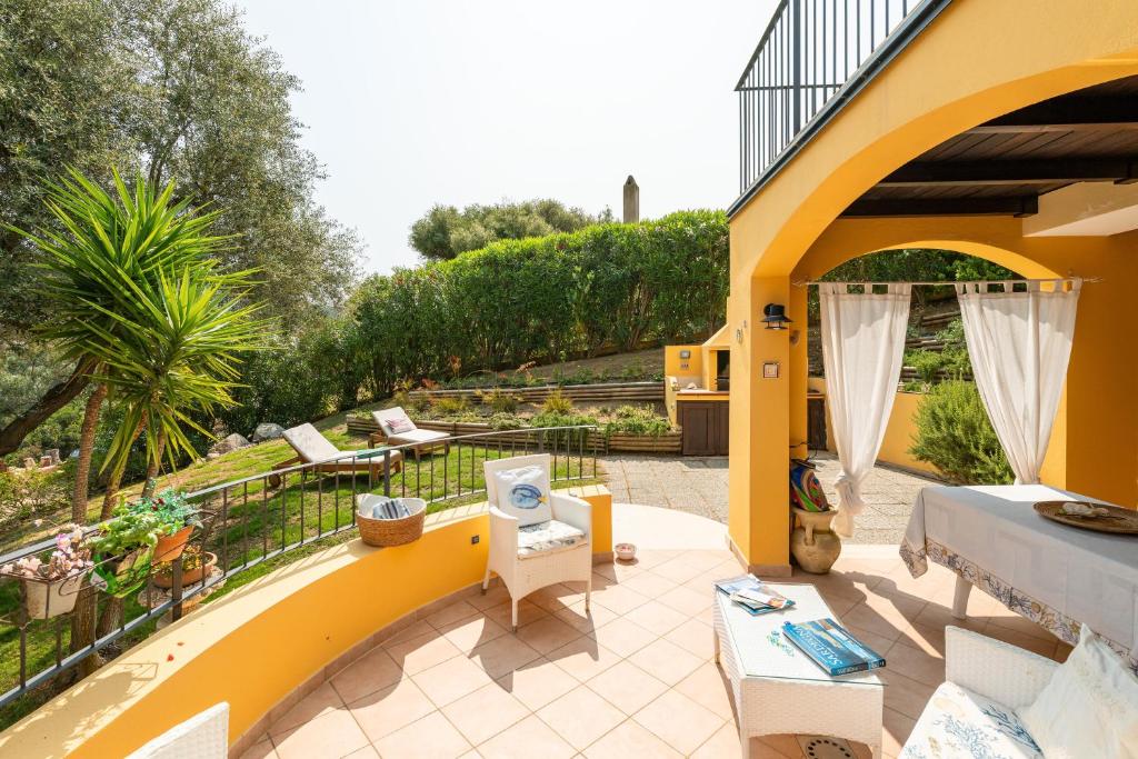 Κήπος έξω από το Villa L'ulivo