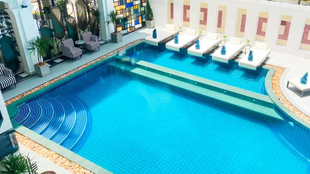 Bazén v ubytování Le Grande Indochine Hotel nebo v jeho okolí