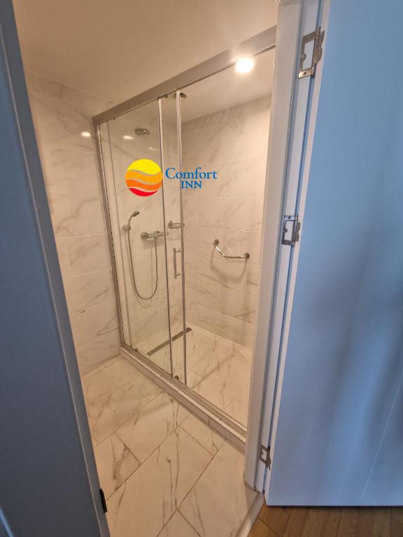 Koupelna v ubytování Comfort Inn ☆ Orbi City