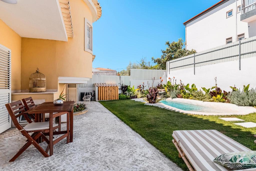 Bazén v ubytování Casa do Rei - Charneca nebo v jeho okolí