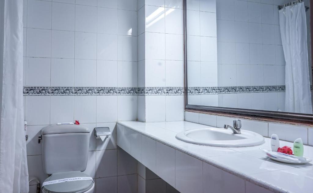 Royal Hotel and Convention Tretes - Standard Double Or Twin Room
