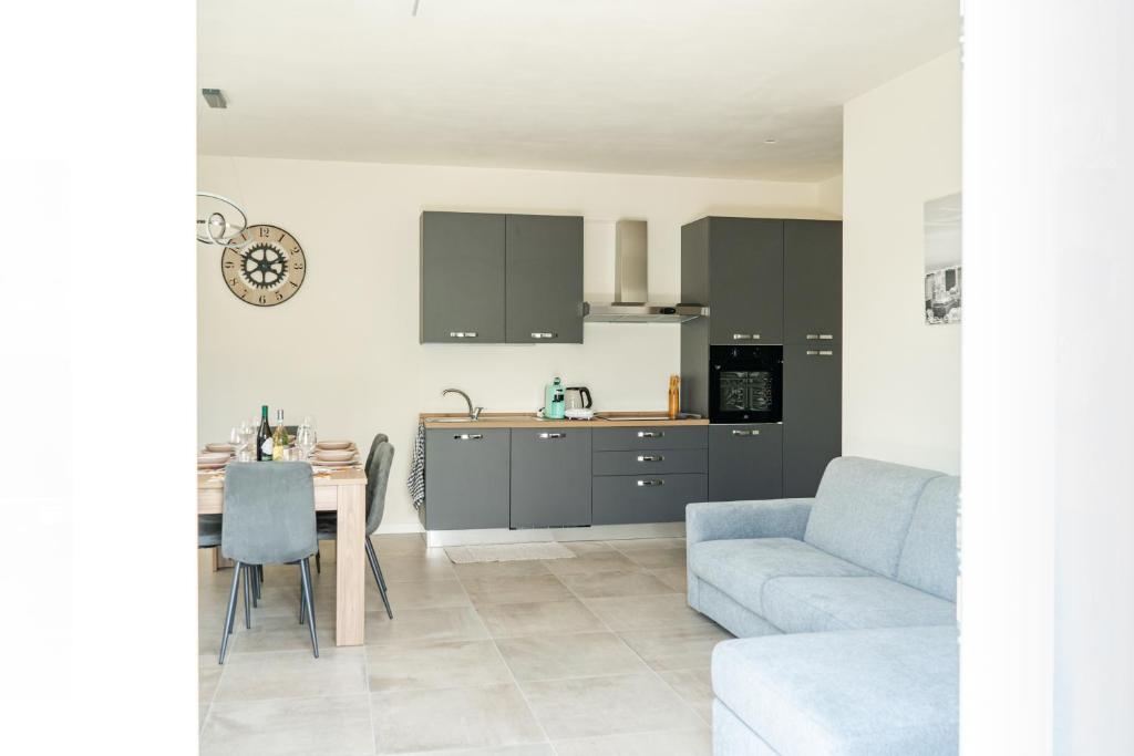 Kuchyň nebo kuchyňský kout v ubytování Andrea Lake room
