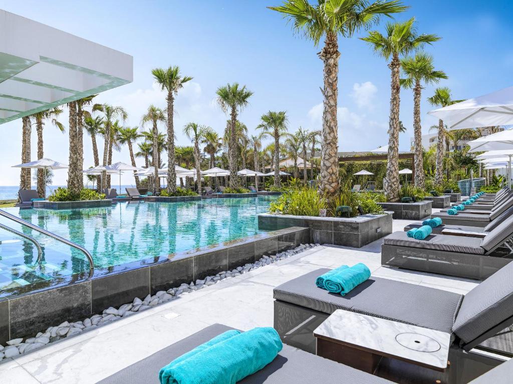 Bazén v ubytování Amavi, MadeForTwo Hotels - Paphos nebo v jeho okolí