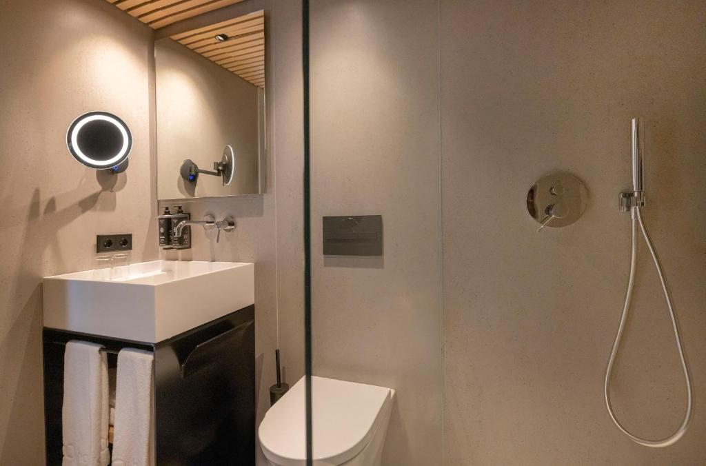 HM Jaime III - Resim 35