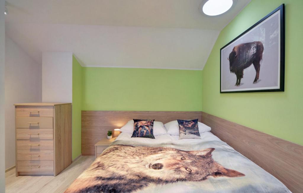 Postel nebo postele na pokoji v ubytování Ekskluzywne Apartamenty Sun Seasons 24 w Karpaczu by Noclegi Renters