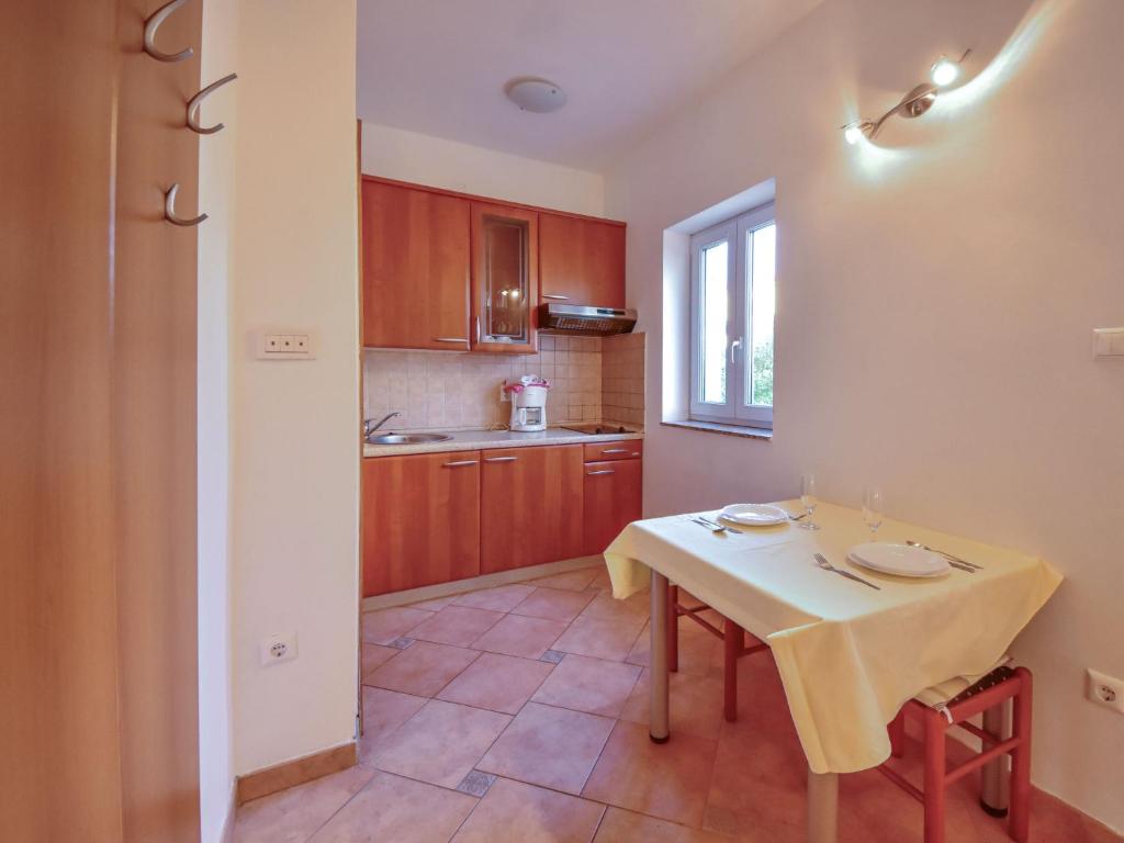 Köök või kööginurk majutusasutuses Holiday Home Ivan by Interhome