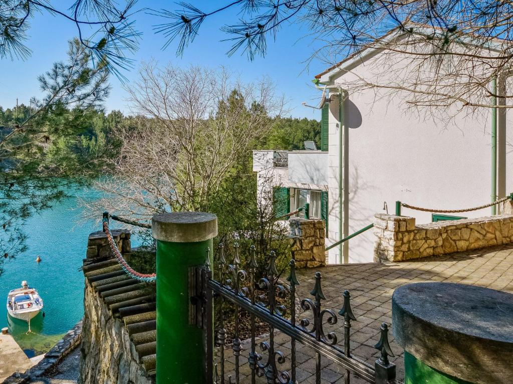Fotografie z fotogalerie ubytování Holiday Home Dinko by Interhome v destinaci Obrovac