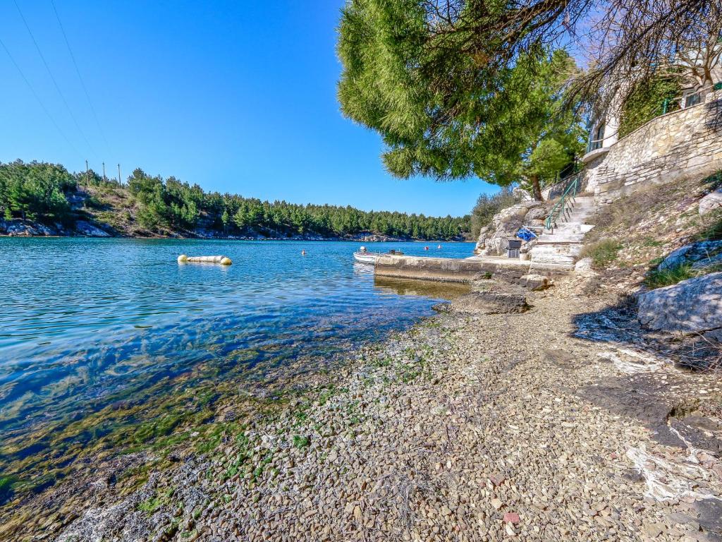 Fotografie z fotogalerie ubytování Holiday Home Dinko by Interhome v destinaci Obrovac