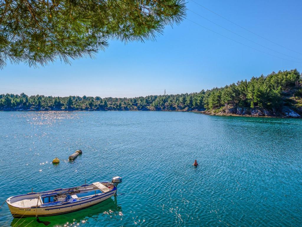 Fotografie z fotogalerie ubytování Holiday Home Dinko by Interhome v destinaci Obrovac