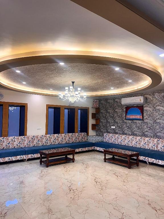 Posezení v ubytování Hotel Holy Pushkar by DIV Hospitality