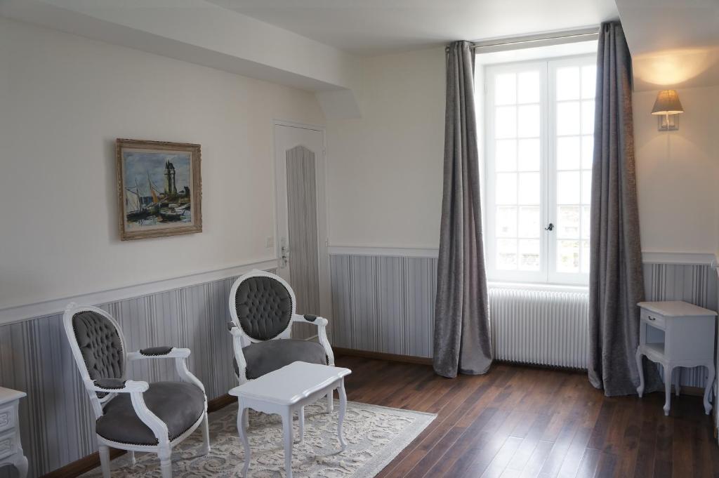 Posezení v ubytování Manoir 1685 Saint Malo