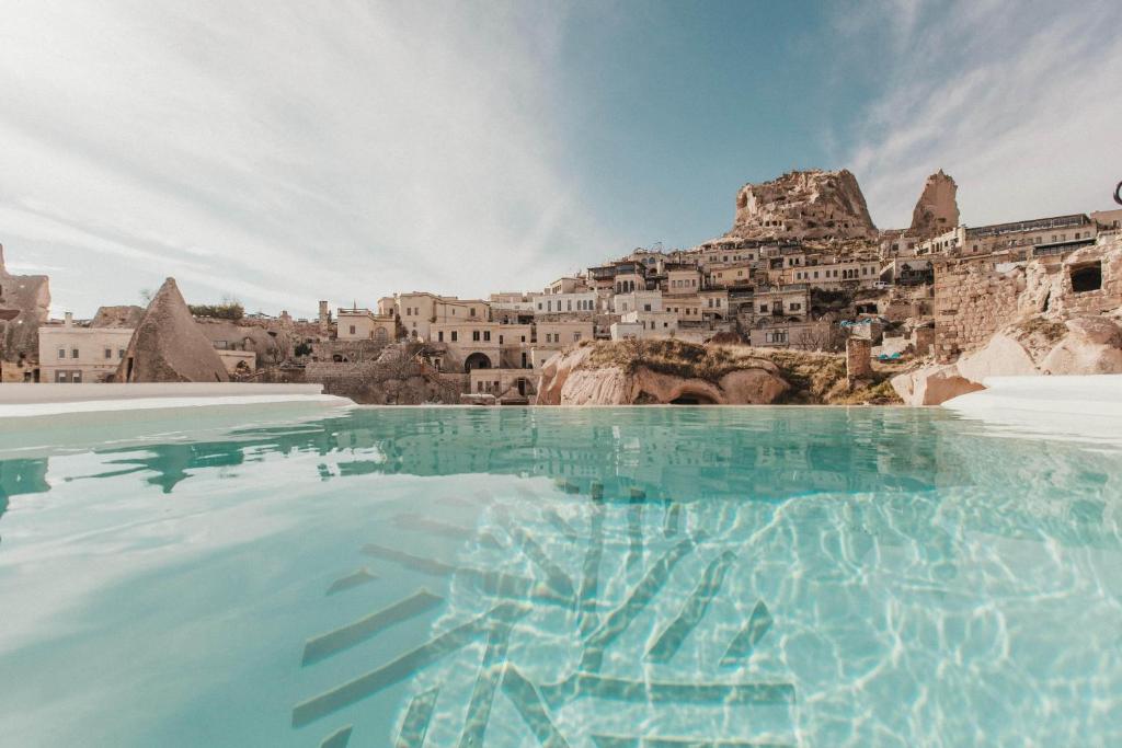 Millstone Cave Suites Hotel - 17