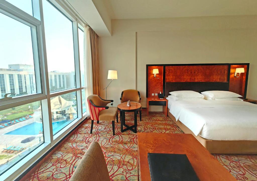 لابی و فضای عمومی Millennium Airport Hotel Dubai - تصویر ۵