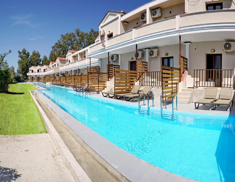 Pasiphae Hotel - Housity