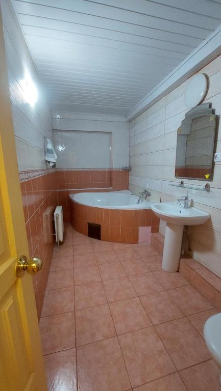Koupelna v ubytování Hotel Desna KUT