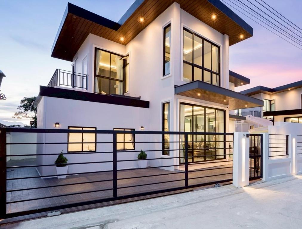 Budova, kde se vila nachází