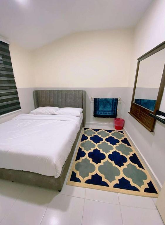 Postel nebo postele na pokoji v ubytování Homestay DAR AL - JUFRY Musliim only